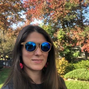 Meet your Posher, Veronica